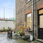 Spacious Flat With Huge Patio In Central London