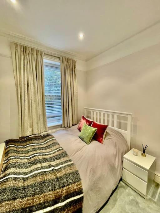 Spacious Flat With Huge Patio In Central * Londres